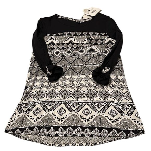 NWT RXB size small long sleeve soft black and white tunic with extra button - Picture 1 of 15